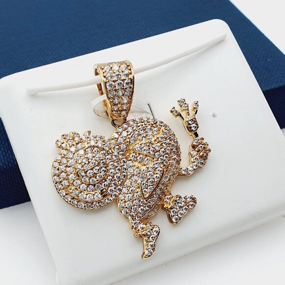 - "14K Gold Plated Cubic Zircon Pendant, EVBRS399 - Picture 2 of 9